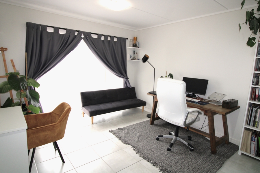 To Let 1 Bedroom Property for Rent in Greenbay Eco Estate Western Cape